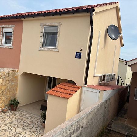 Holiday House Matej Vir Bagian luar foto
