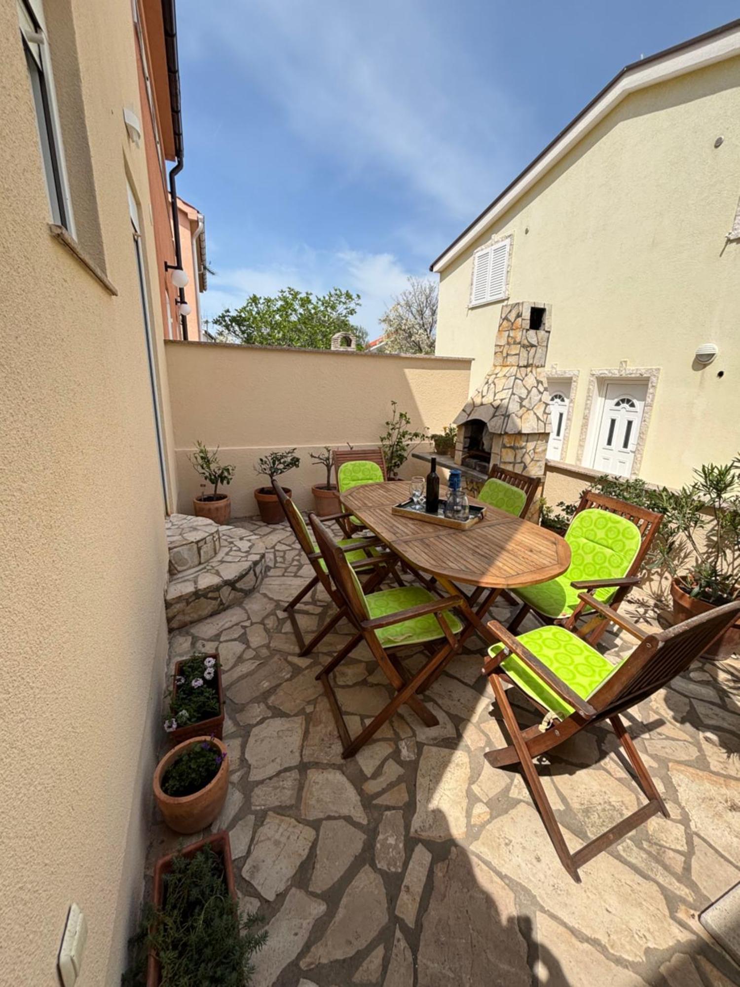 Holiday House Matej Vir Bagian luar foto