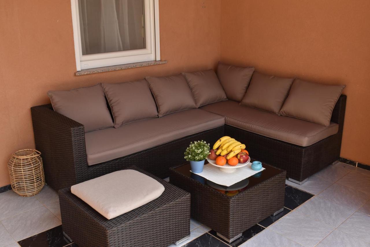 Holiday House Matej Vir Bagian luar foto